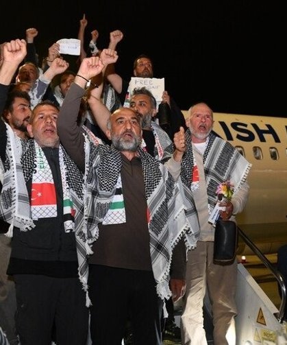 İşgalci İsrail'in alıkoyduğu Sumud Filosu Aktivistleri Türkiye’ye döndü
