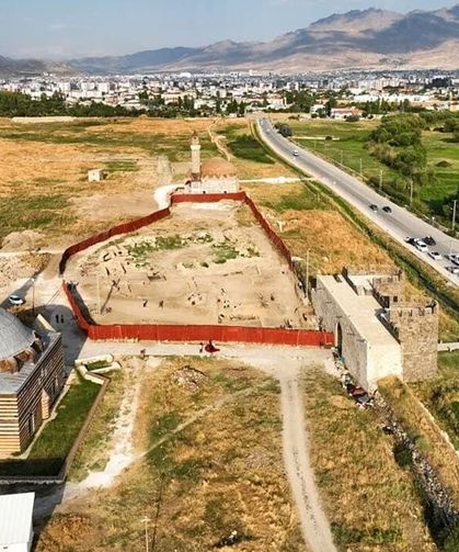 Van’da 60 yaş üstü vatandaşlar ‘Eski Van Şehri’nde tarihe yürüyecek