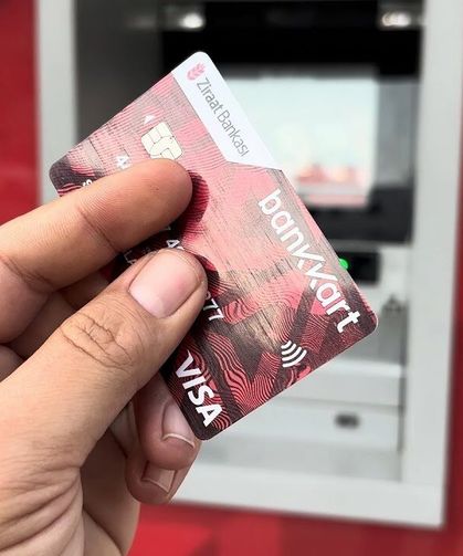 Vanlı çiftçilere buzağı ve gübre desteği
