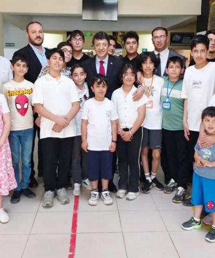 Milletvekili Türkmenoğlu’ndan BİLSEM yıl sonu sergisine ziyaret