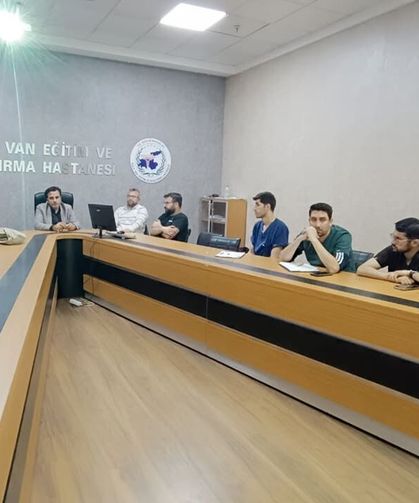 SBÜ Van Eğitim ve Araştırma Hastanesi’nde akademik toplantı