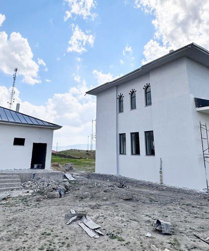 Van’da yangında kullanılamaz hale gelen cami yeniden yükseliyor