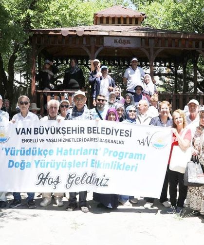 Van’da yaşlı bireylerin doğa yürüyüşü Şamran Kanalı ile sürdü