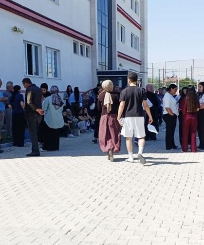 Van'da YKS'nin ikinci oturum başladı