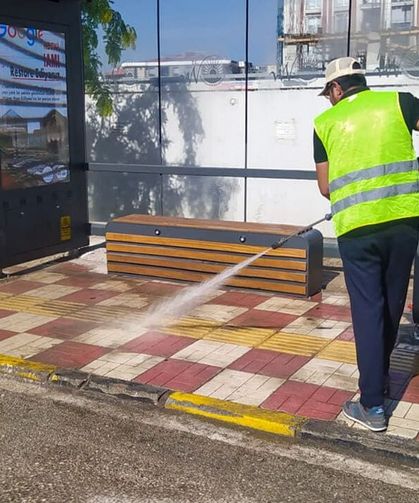 Van’da mobil temizlik ve yıkama çalışmaları sürüyor