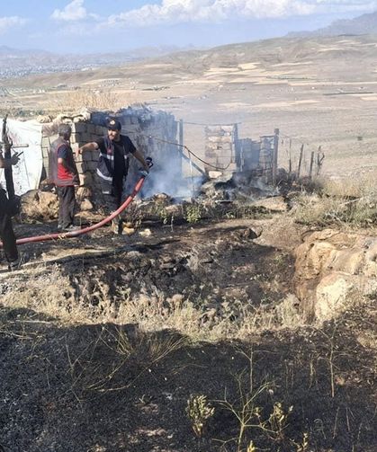 Van’da peş peşe meydana gelen yangınlara müdahale…