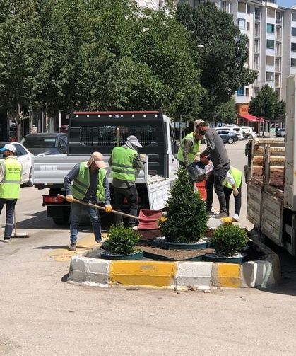 Van’da peyzaj çalışmalarıyla kavşaklar renkleniyor