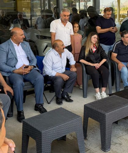 Başkan Adayı Bayram, galericiler sitesi esnafının taleplerini dinledi