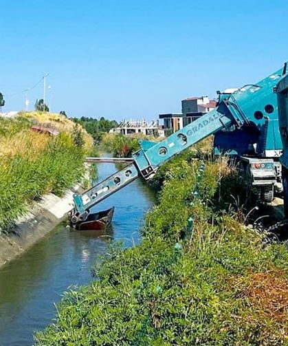 DSİ, Edremit'te kanal ıslah çalışmalarını sürdürüyor