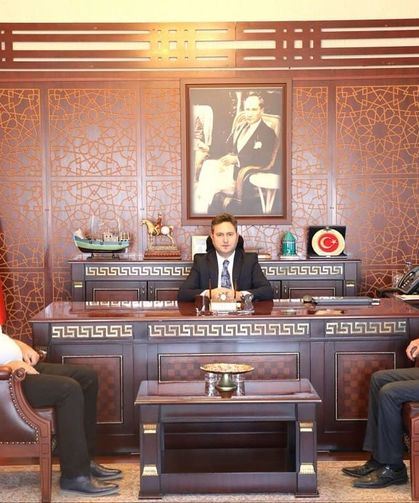 HÜDA PAR’dan Erciş Kaymakamı Çelik’e hayırlı olsun ziyareti