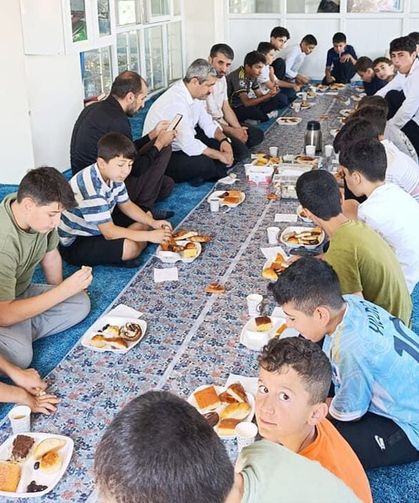 Van'da yaz Kur'an kursu öğrencilerine kahvaltı programı