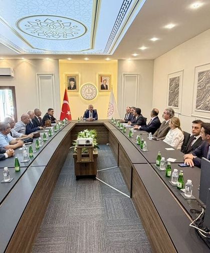 Van’daki eğitim müfettişleriyle toplantı