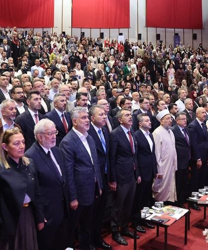 Diyanet Başkanı Arpaguş: İmam hatipler ilim, hikmet ve irfanın merkezidir
