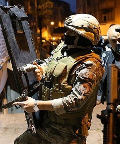 Van’ın da aralarında bulunduğu 71 ilde dev operasyon