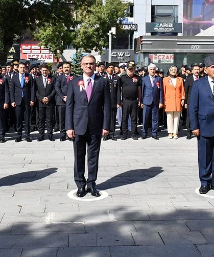 Van’da Gaziler Günü dolayısıyla tören düzenlendi