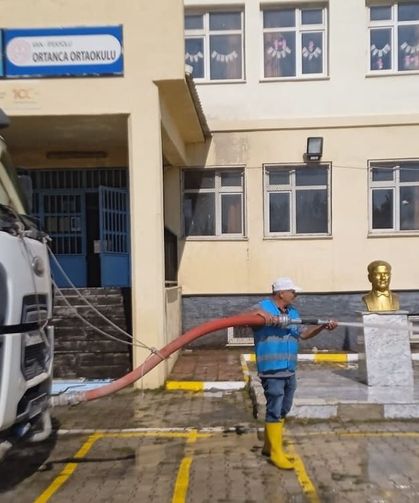 Van’da okullarda temizlik seferberliği