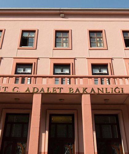 Adalet Bakanlığı: Fon soruşturması deliller doğrultusunda sürdürülüyor