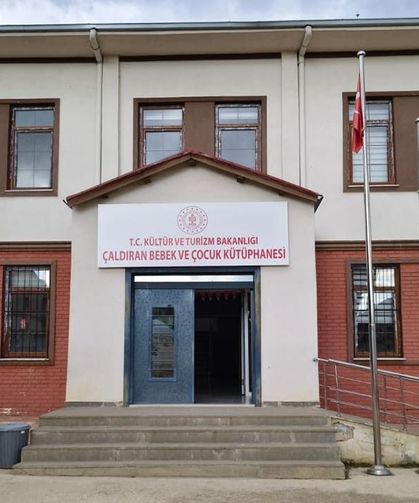 Çaldıran Bebek ve Çocuk Kütüphanesi hafta sonu da hizmet veriyor