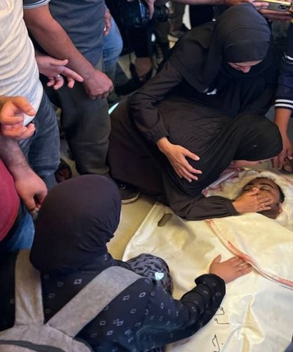 Gazze’de saldırıda hayatını kaybeden 4 kişi son yolculuğuna uğurlandı