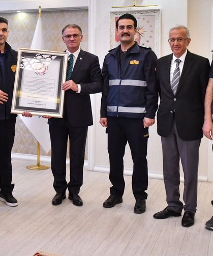 İtfaiyecilerden Vali Balcı'ya ziyaret