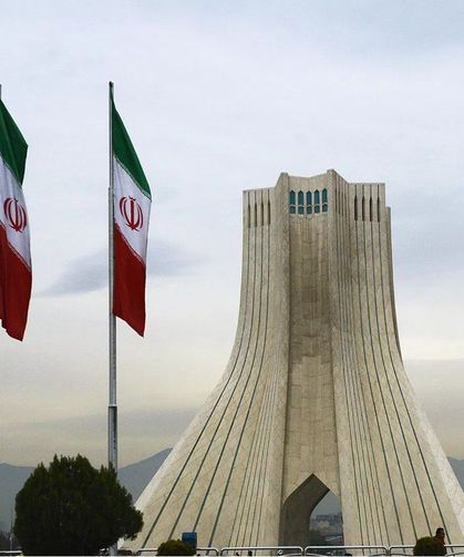 Katarlı arabulucular Tahran'a ulaştı