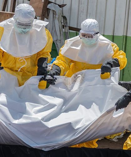 Uganda’da Ebola’ya karşı yeni aşı için klinik denemeler başladı