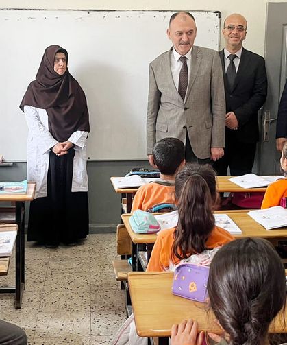 Van İl Milli Eğitim Müdürü Çandıroğlu’ndan kırsal okullara ziyaret