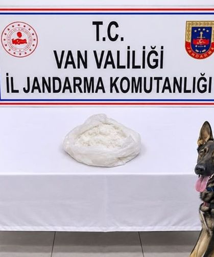 Van’da yolcu otobüsünde metamfetamin ele geçirildi