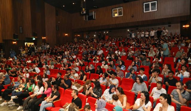İpekyolu’nda Liseler Arası Ses Yarışması Final Heyecanı