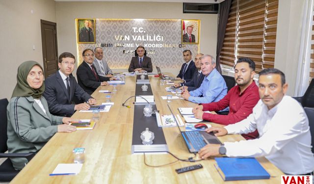 Van Valisi Balcı, YİKOB Yatırımlarını Değerlendirdi