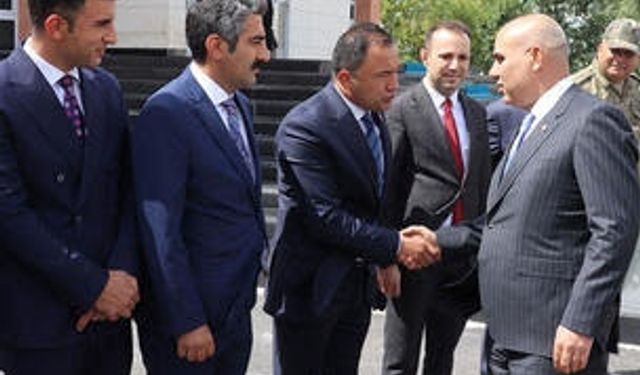 Vali Mustafa Koç görevine başladı