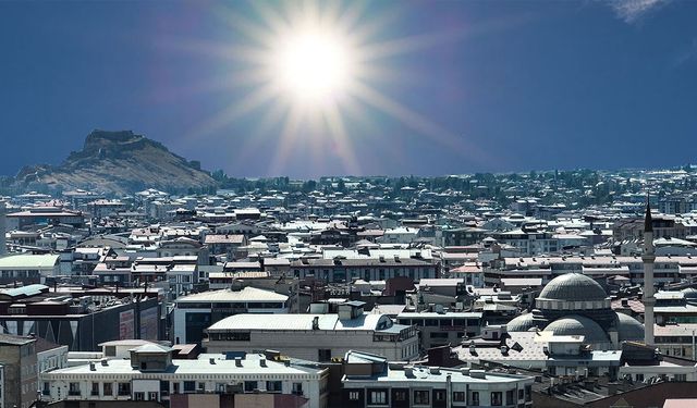 Van ve 13 ilçesinde bugün hava nasıl olacak?