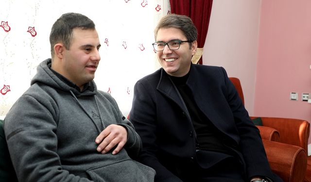 Erciş Belediyesi'nden aile ziyareti yapıldı
