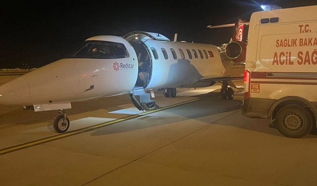 Van’da ambulans uçak minik hasta için havalandı