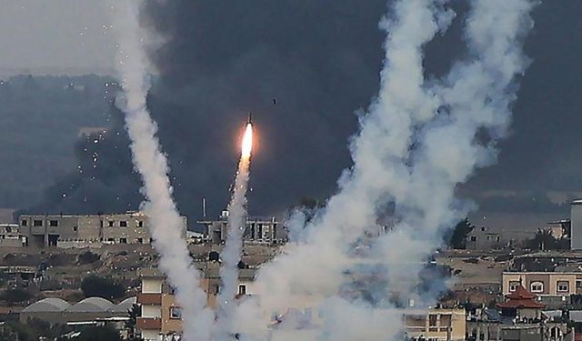 "İran İsrail'e saldırı başlatıyor"