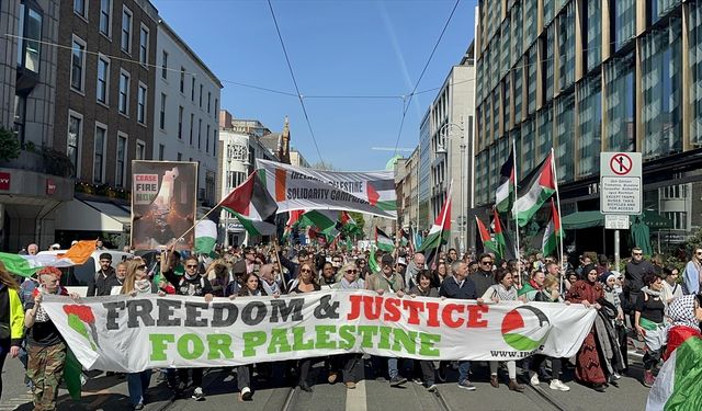 İrlanda'da halk, Filistin'e destek gösterisi düzenledi