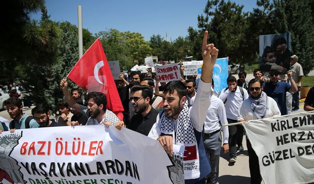 Konya'da öğrenciler Gazze için yürüdü