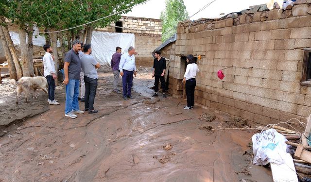 İpekyolu'nda sel meydana geldi