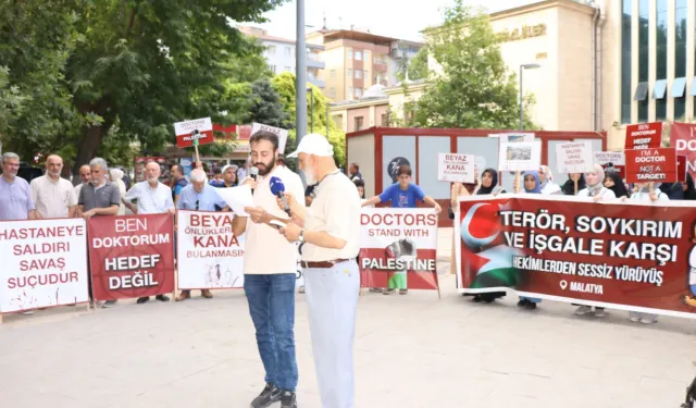 Malatya'da hekim ve sağlık çalışanları, Gazze'de mazlumların göğü inleten çığlıklarının bir gün hesap vereceklerini dil