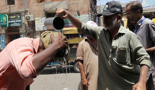 Pakistan'da aşırı sıcaklar nedeniyle hayatını kaybeden sayısı 600'e yaklaştı