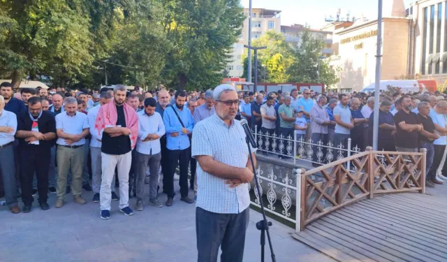 Prof. Dr. Ateş: Şehit olmak bir ölüm biçimi değil, bir hayat şeklidir