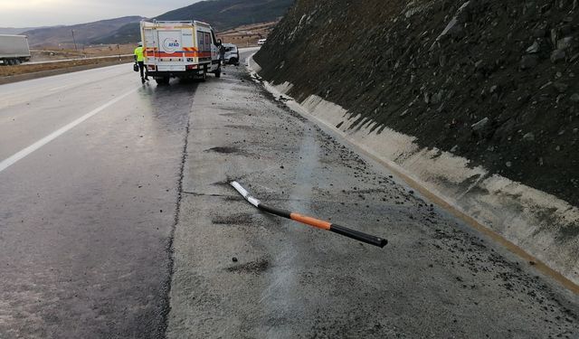 Erzincan'daki trafik kazasında 3 kişi yaralandı