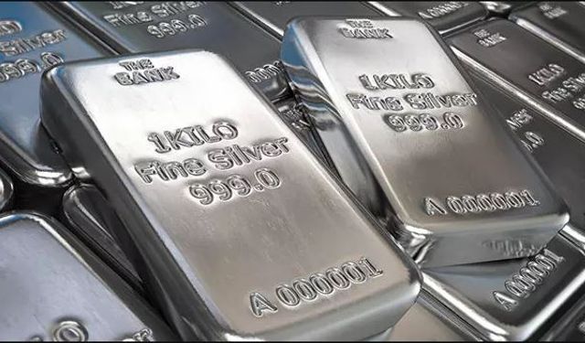 Gümüşte rekor kırıldı: Ons fiyatı 56,9 dolara ulaştı