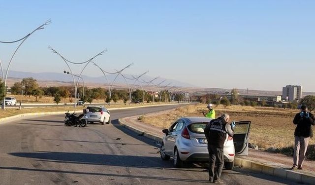 Trafik kazası: 2'si polis 4 yaralı