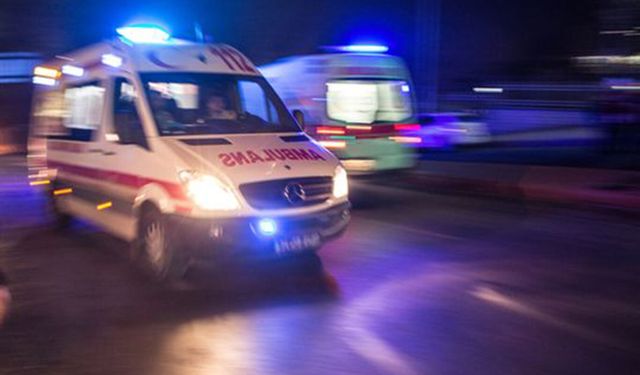 Hakkari'de otomobiller kafa kafaya çarpıştı: Çok sayıda Yaralılar Var!
