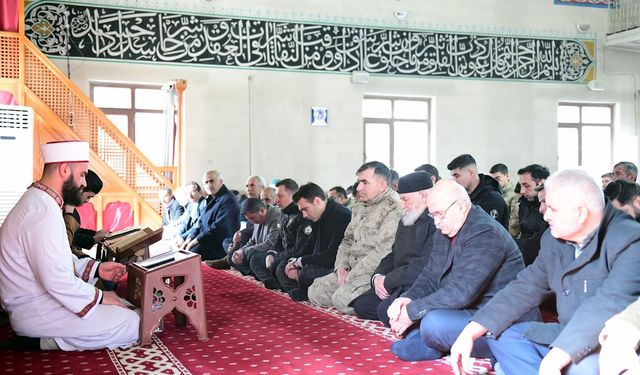 Bahçesaray çığ felaketinde hayatını kaybedenler için mevlid okutuldu