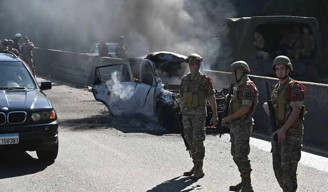 Askeri araç patladı, 3 kişi öldü