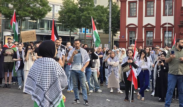 Almanya'da Madleen gemisine el koyulması protesto edildi
