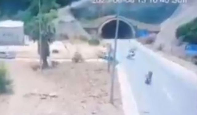 Antalya'da feci kaza: 2 ölü, 4 yaralı