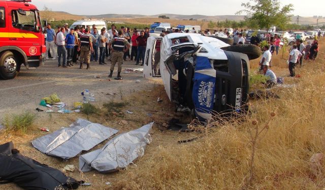 Arife gününde yaşanan trafik kazalarında 10 kişi hayatını kaybetti